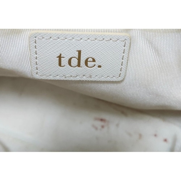 TDE White Structured Leather Tote Bag DT Logo Gold Hardware Crossbody Strap - Picture 10 of 15